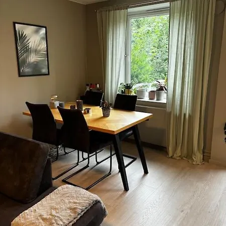 Rolig, Sentral Leilighet Apartment